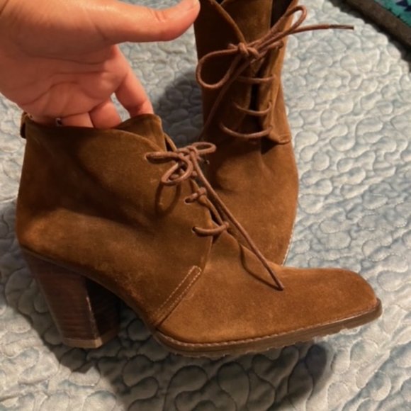 Stuart Weitzman ankle boot, Size 7, Brown suede - Picture 2 of 7